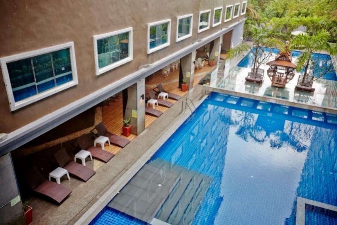 Ease Jomtien Hotel Ngoại thất bức ảnh